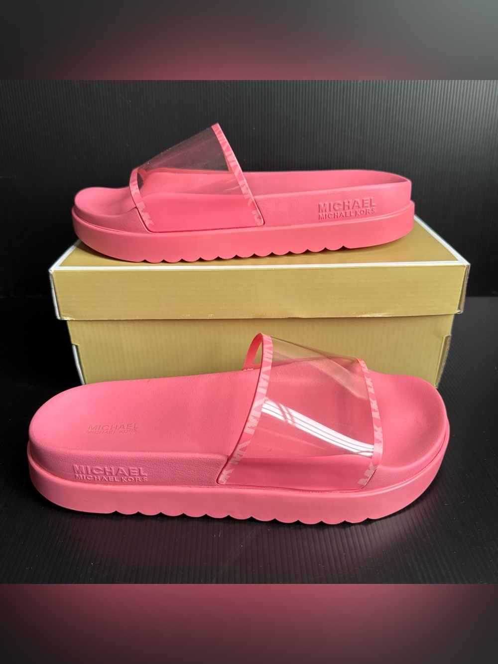 NIB Michael Kors Tea Rose Tyra Slide Signature PVC Sandals Women’s Size 10